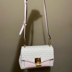 Micheal kors purse
